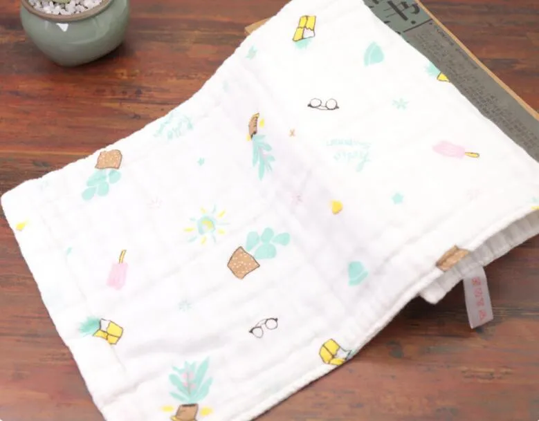 100% Cotton Premium Super Soft 6 Layers Newborn Muslin Cotton Gauze Warm Baby Bath Towels Baby Children Blanket Suitable for Baby′s Delicate Skin