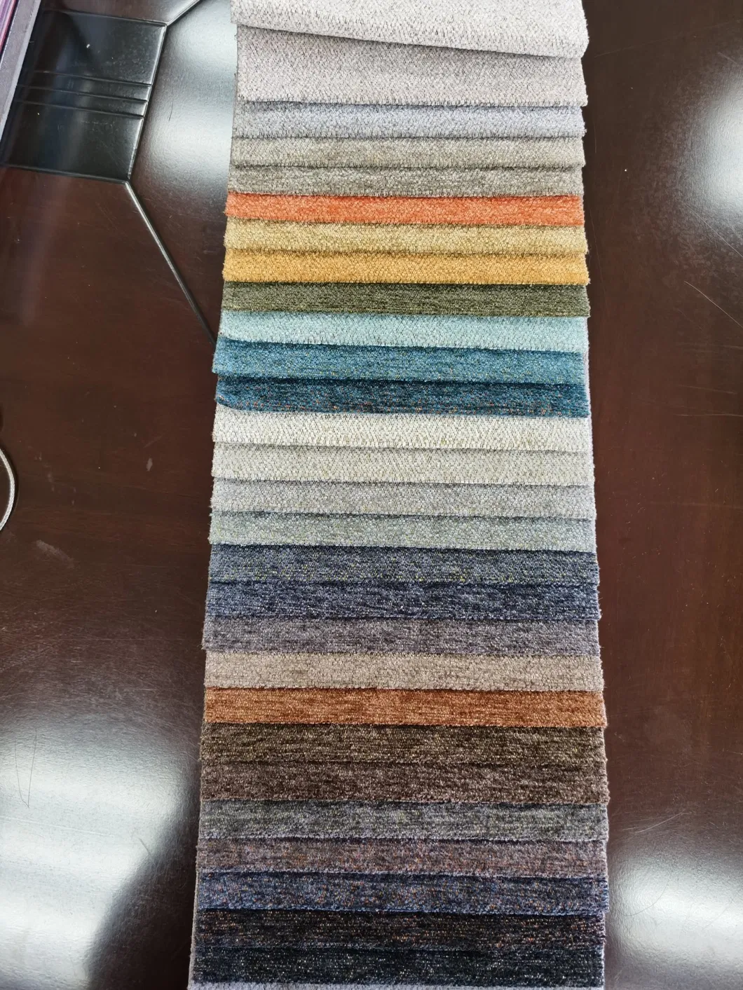 100% Polyester Chenille Style for Sofa Upholstery Fabric Suitable Office and Home Furniture