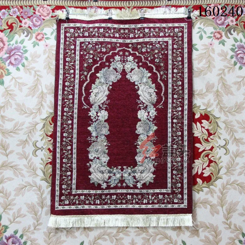 2020 New Design Muslim Prayer Rug with Compass Polyester Prayer Mat Carved Design Print Prayer Mat Supplier Islamic Carpet Mat Factory