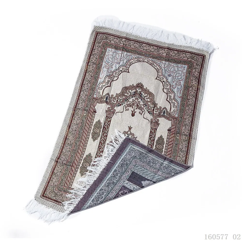 2020 New Design Wholesale Carpet Muslim Polyester Prayer Mat Carved Design Compass Rugs Islaimic Mat Factory Door Blanket Supplier Islamic Prayer Rugs for Mosqu