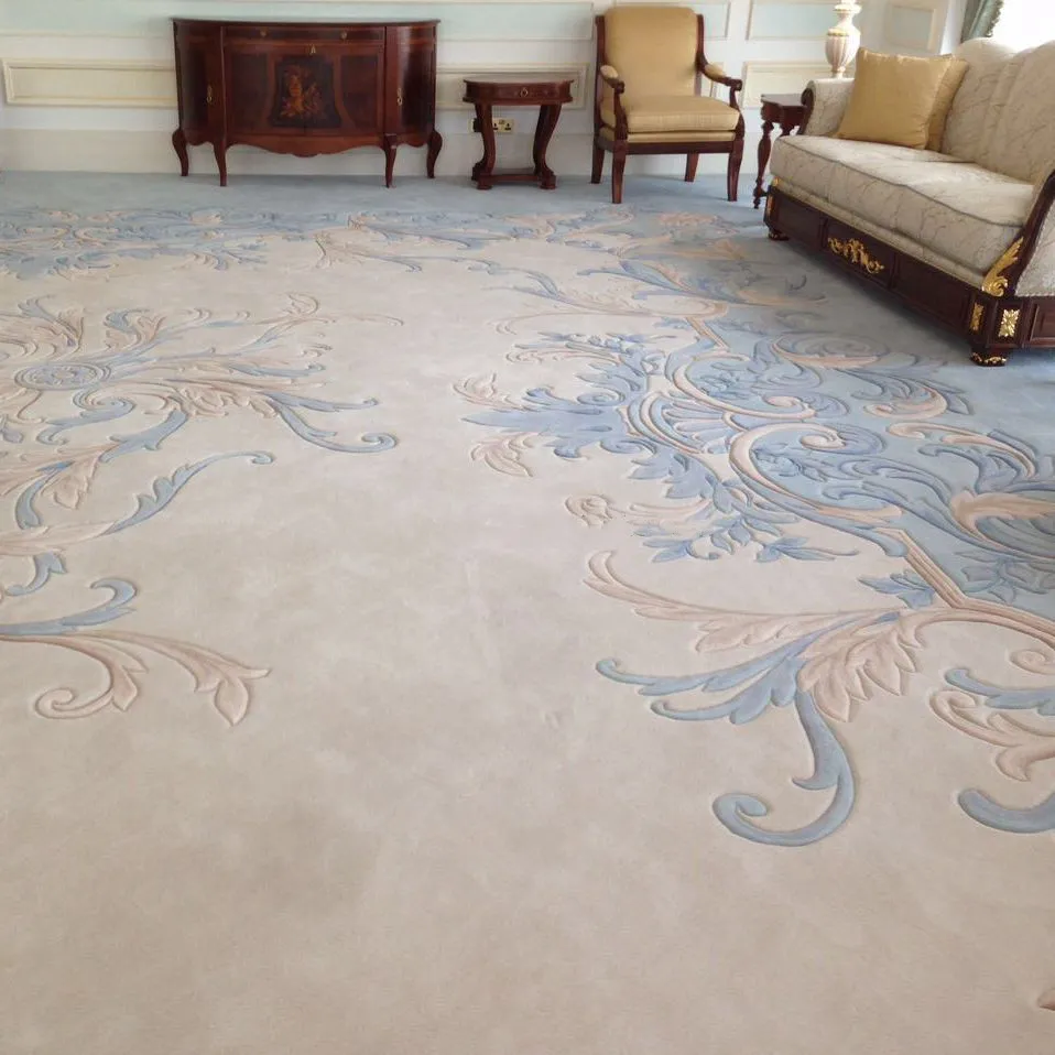 Customized Hand Tufted Calssic Versace Design Wool Carpet Tiles for Praying