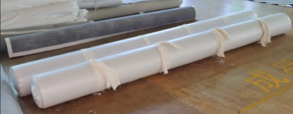 Hand Tufted Wool Versace Round Carpet with Medusa Head for Living Room Decoration