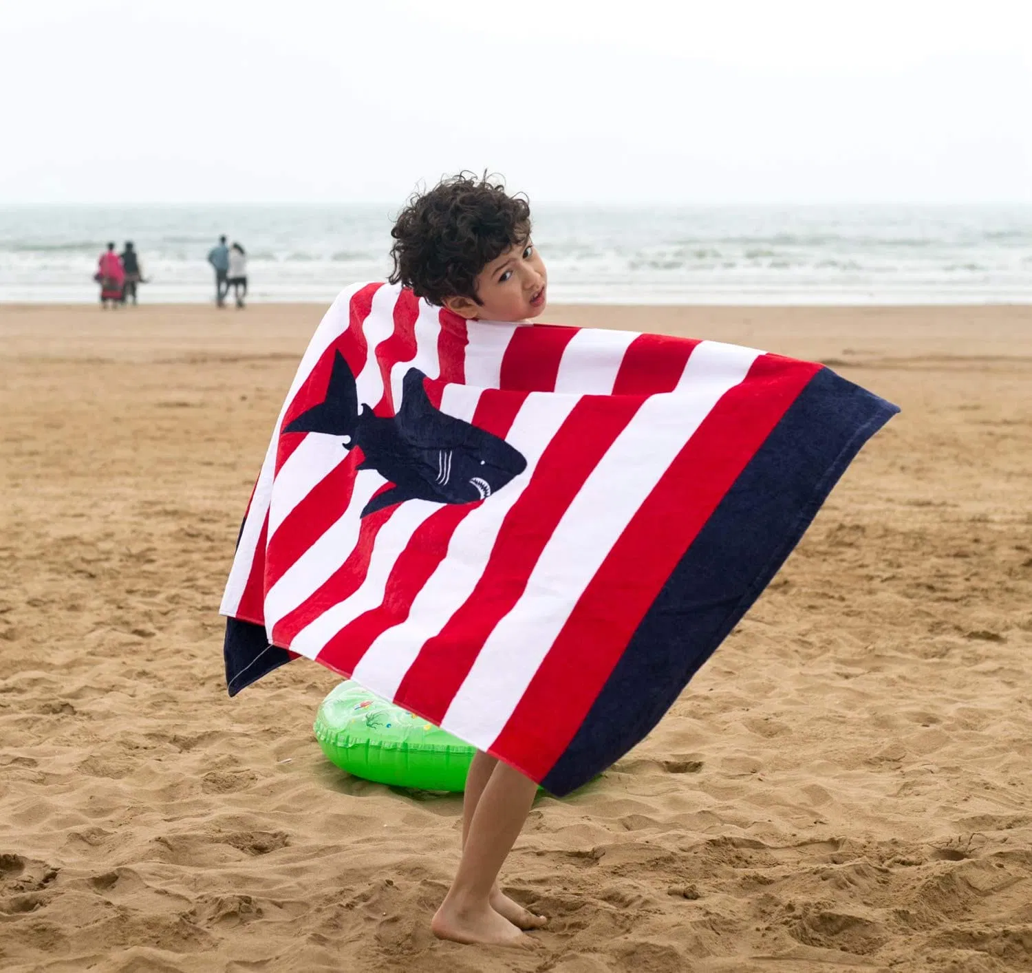 Kids Bath Towel Red and White Stripe Towel for Bath, Pool and Beach 100% Cotton