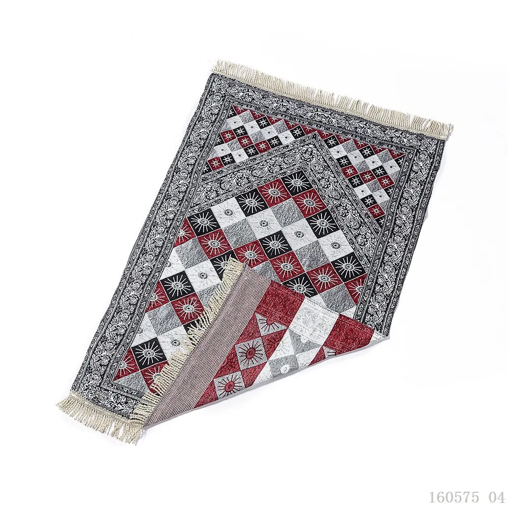 Wholesale Modern Muslim Travelling Prayer Mat Thick Portable Polyester Carpet Rug Namaz Mats Luxury Prayer Mat in Arabic Janamaz Carpet Indoor Blanket
